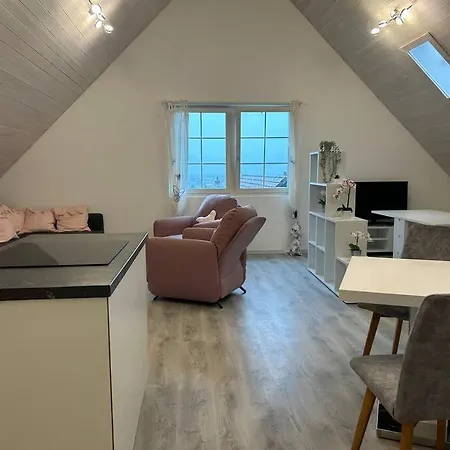 Dachwhg An Schoener Aussichtslage Appartement *