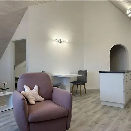 Appartement Dachwhg An Schoener Aussichtslage Berneck