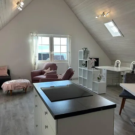 Dachwhg An Schoener Aussichtslage *